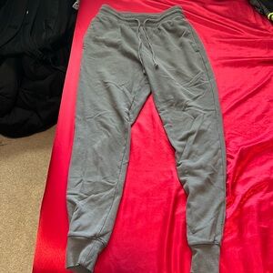 Wild Fabel Joggers. Size Smalll